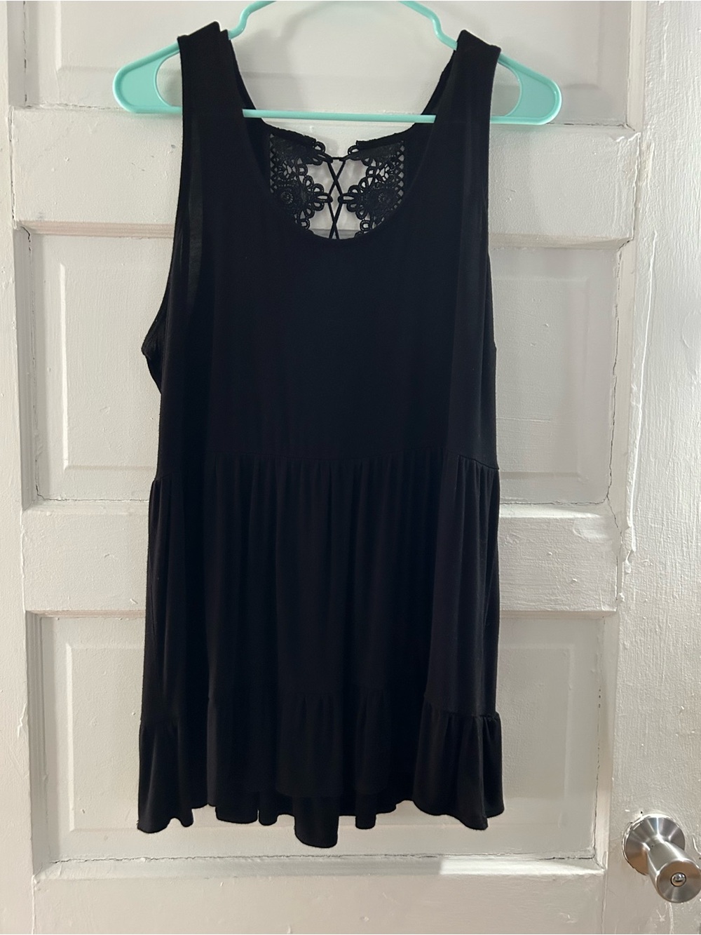 torrid Black Lace-Back Tiered Knit Tank
Torrid size 0